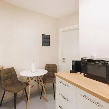 Urban Retreat In A Lively Area * Athens