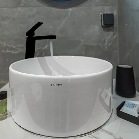 Stylish Living-ioli