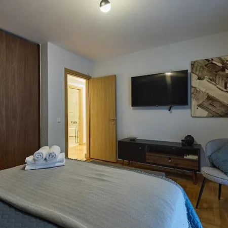 Apartment Acropolis Compass *