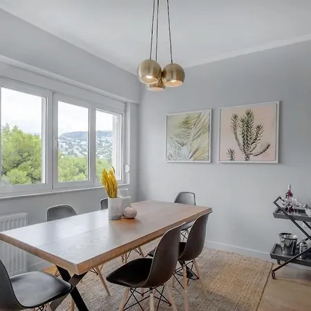 Tranquil Modern ηaven *