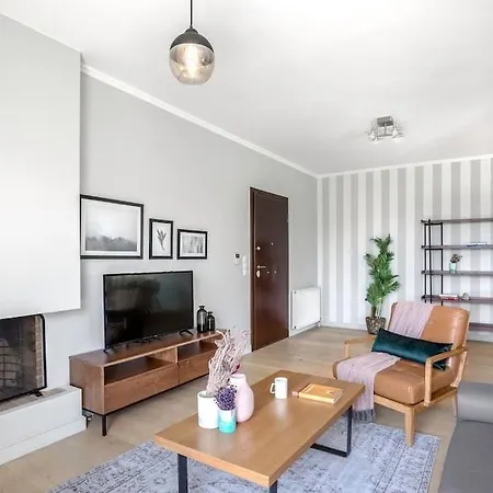 Tranquil Modern ηaven * Athens