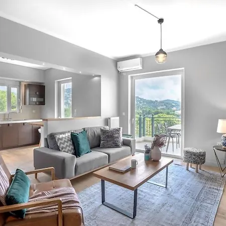 Tranquil Modern ηaven
