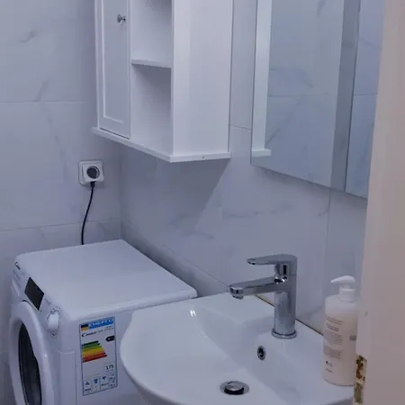 Apartment Comfortable 3rd Floor Near Metro *