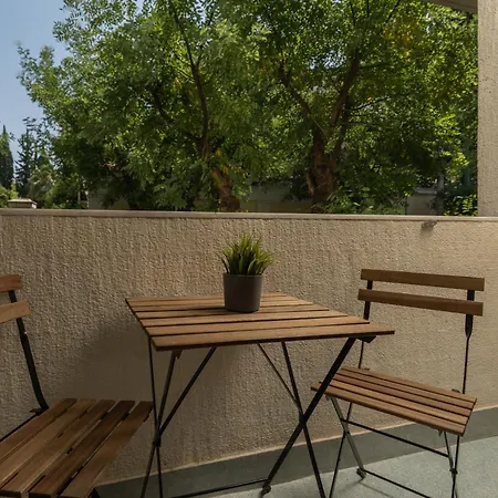 Charming In Kolonaki Apartment