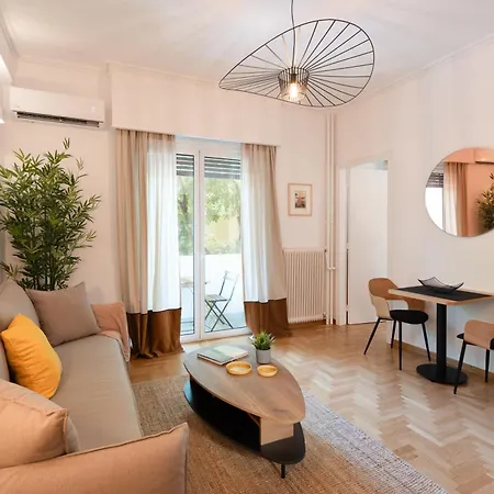 Charming In Kolonaki