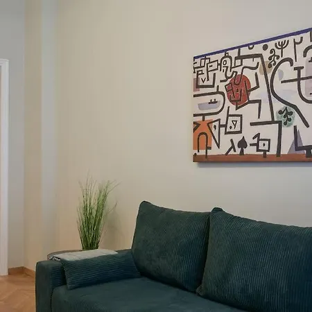 Apartment Little Gem: Modern Urban Retreat *