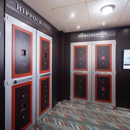 Crowne Plaza Centre By Ihg Hotel 5*
