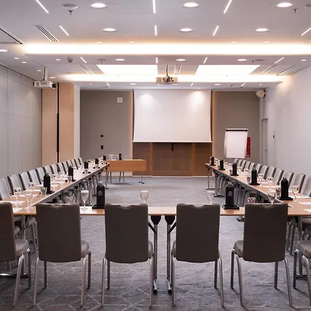 Crowne Plaza Centre By Ihg 5* Atene