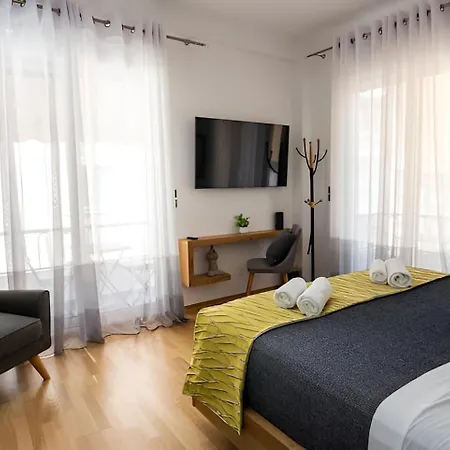 Apartment Paradise+ With Jacuzzi In The Heart Of Athens! Athens
