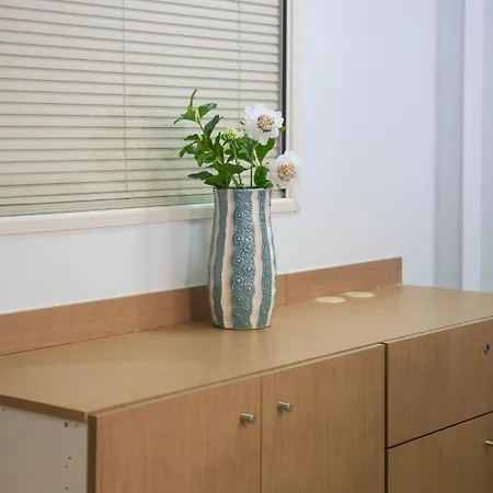 Comfort 2 Minutes From The Metro * Athens