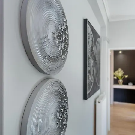 Euphoria Riviera Apt In Glyfada Athens