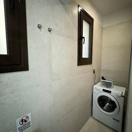 Akropolis Urban Retreat By Kozy Koala Apartment *