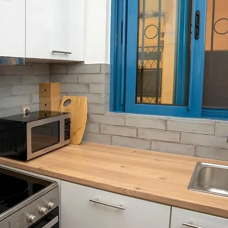 Cozy Nest Koukaki Holiday home *