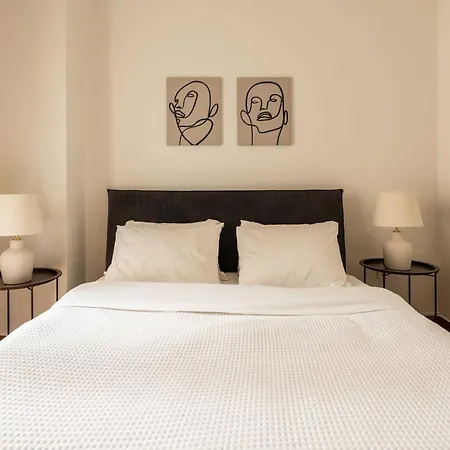 Yestayhomes Two Bedroom Tsakalof Athens