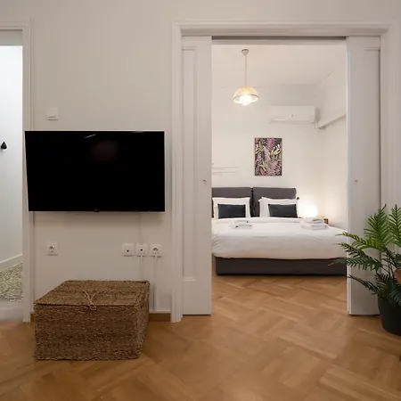 Apartment Metroscape Retreat Nearby Metro Station *