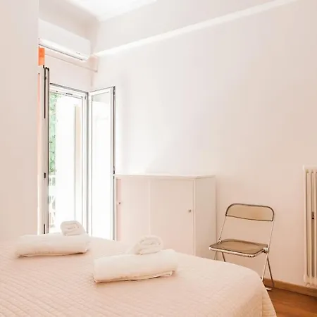 Flat In Historic Center @ipitou Str Apartment