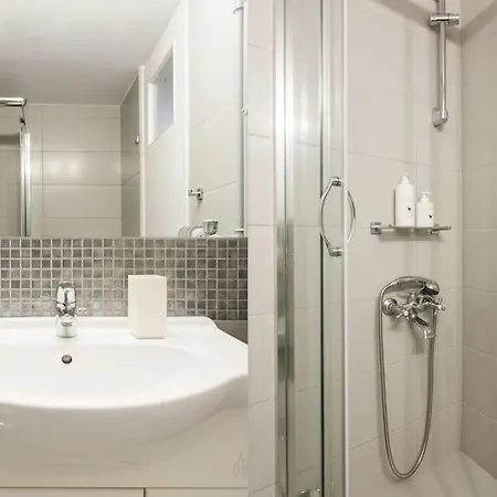 Flat In Historic Center @ipitou Str Apartment Athens
