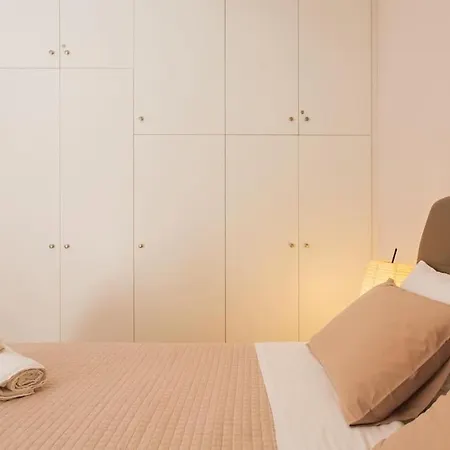 Apartment Flat In Historic Center @ipitou Str *