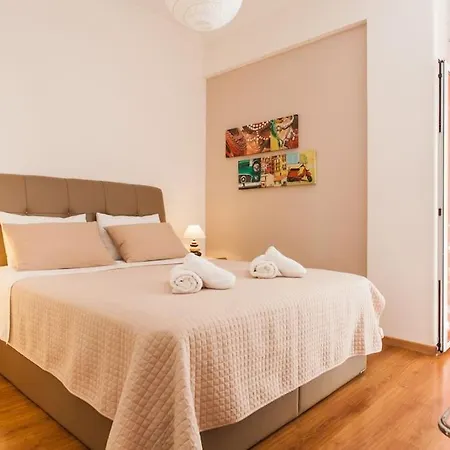 Flat In Historic Center @ipitou Str Apartment