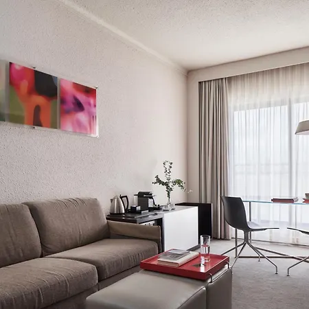 Novotel 4*
