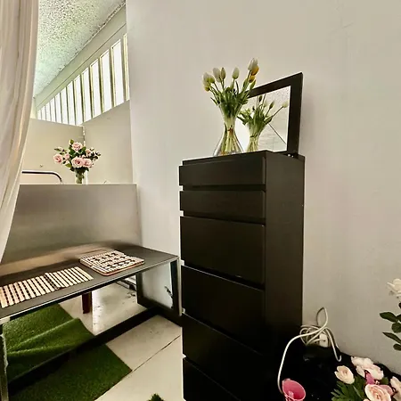 Holiday home A Bright Art House With Parking Near Oaka For A Short Athens