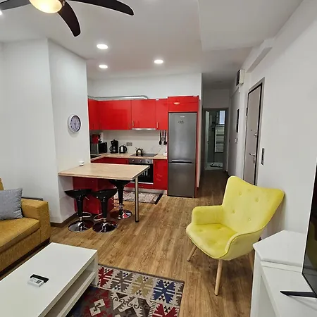 Apartment Academia By The Park