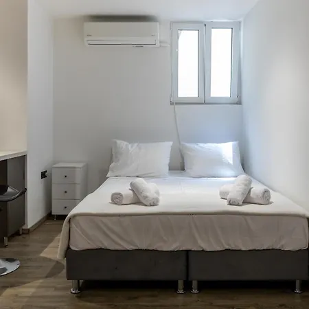 Hephaestus Glifada Apartment
