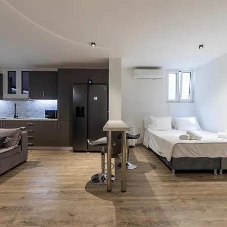 Apartment Hephaestus Glifada