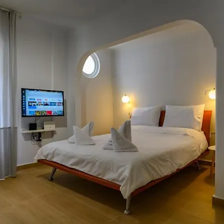 Apartment Titanic On The Plaka *