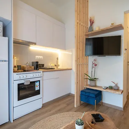 Cozy For 3 Persons Apartment *