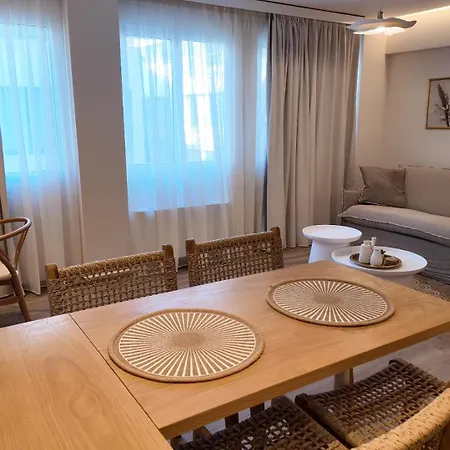 Apartment Euphoria *