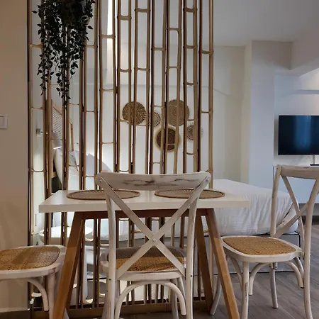 Euphoria Apartment *