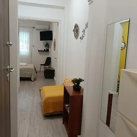 Apartment Sweet Katehaki