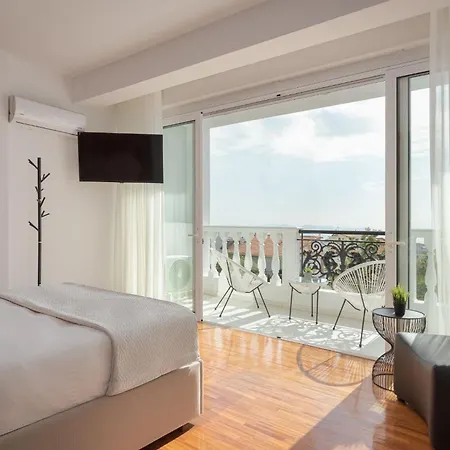 Athenian Secret Glyfada Apartment *