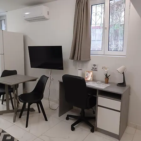 Apartment Paleo Faliro Gardenbay *
