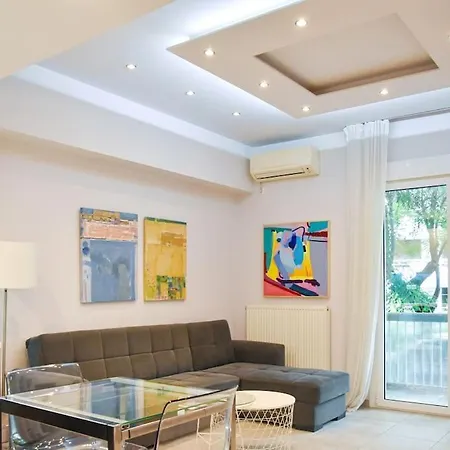 In Kolonaki Apartment