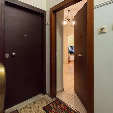 Blue Ark Exploring Apartment Athen