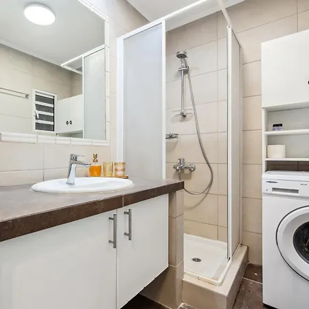 Two-bedroom In Pagrati * Athens