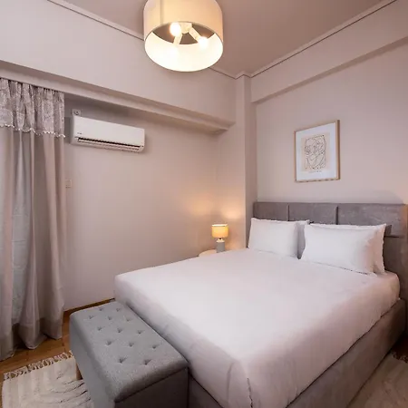 Acropolis Amazing View: One-bedroom Gem *