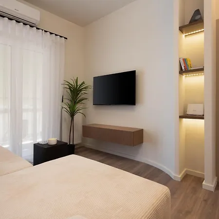 Apartament Modern Atena