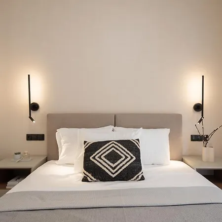 Modern * Atena