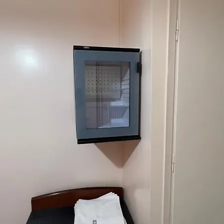 Hotel Cosmos 2*