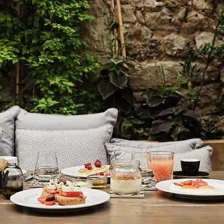 A77 Suites, Small Luxury Of The World 3*