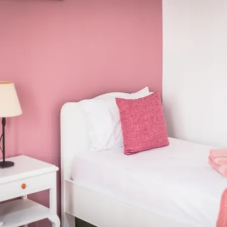 Private - Shared Bathroom Hostel