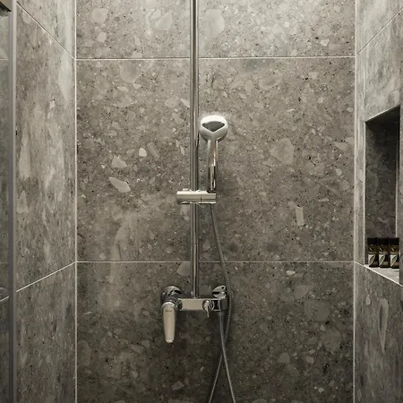 Candia Hotell 4*