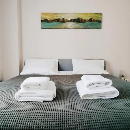Koukaki Cozy 5 Minutes To Metro Apartment *
