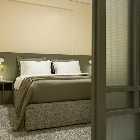 Plano Apartment *