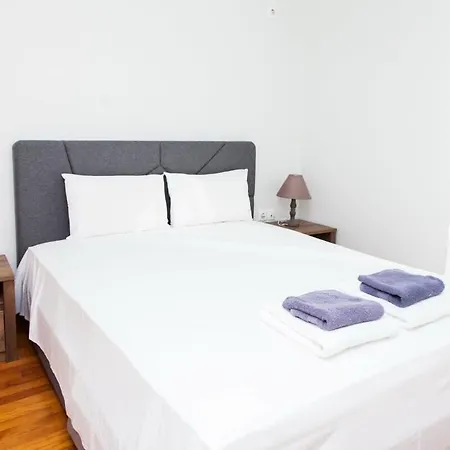 Apartment Modern In Heart Of Paleo Faliro! *