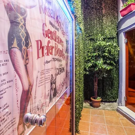 Ermis Maisonette In Historic Center *