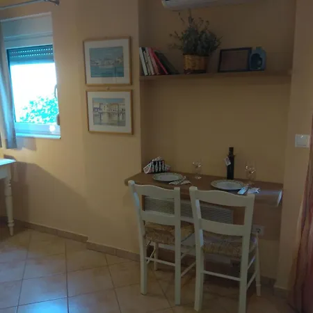 Polyxeni Apartment Athens